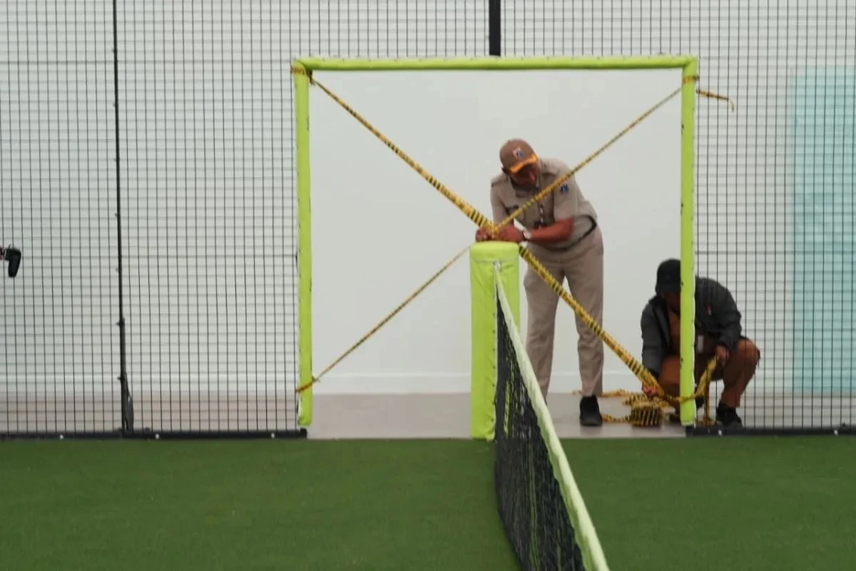 Penyegelan Lapangan padel