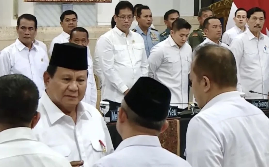 Singgung Pejabat yang Hanya Berfoto di Daerah Bencana, Prabowo: Jangan Jadi Wisata Bencana