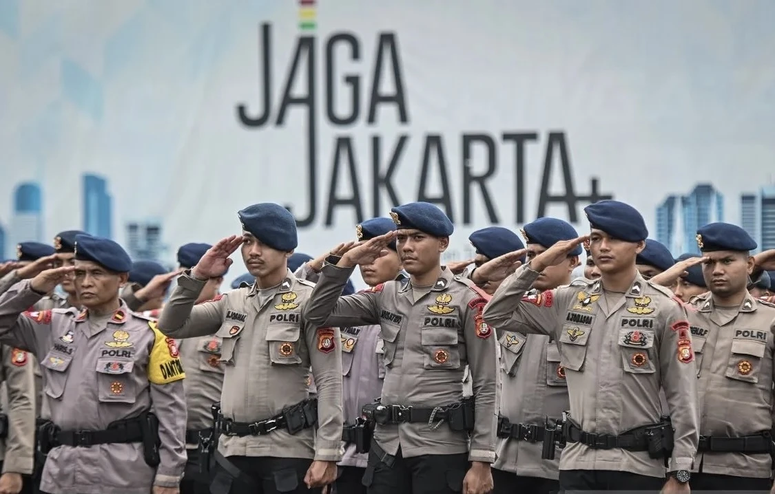 Operasi pekat