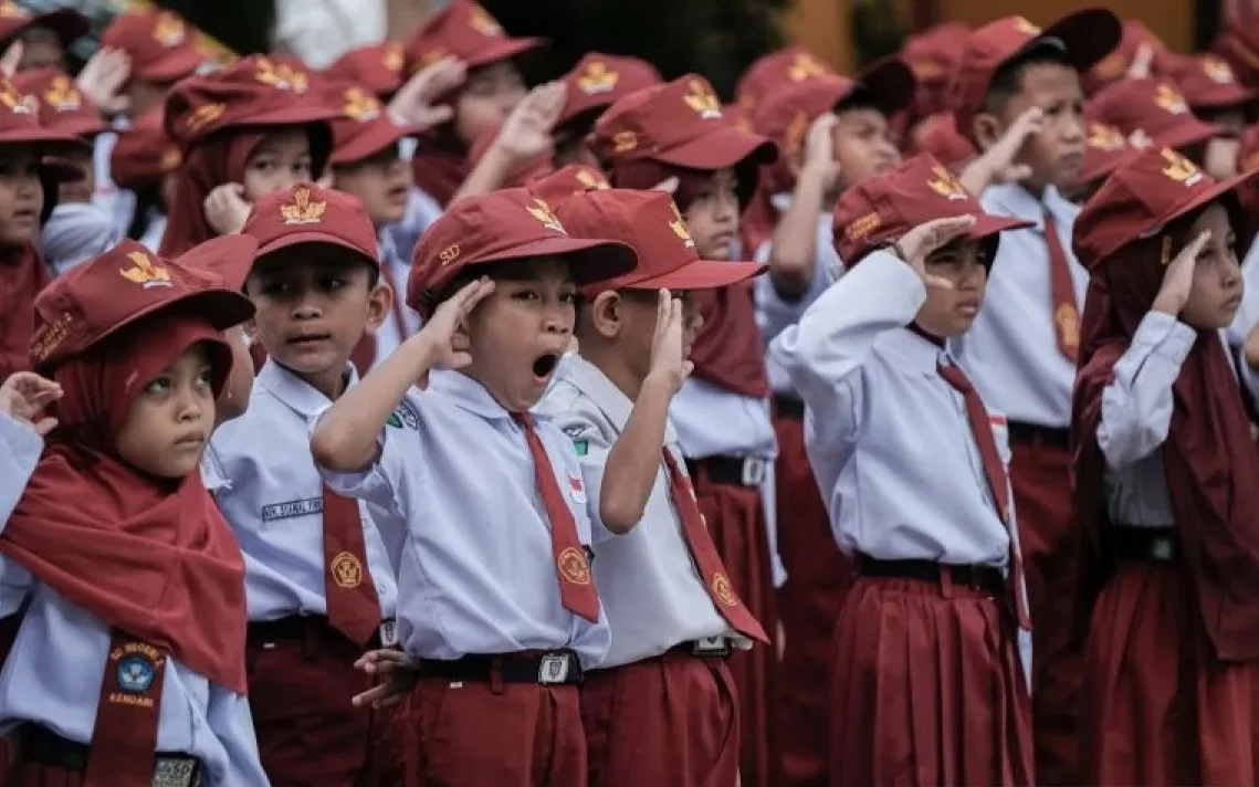 siswa SD, upacara sekolah, generasi muda