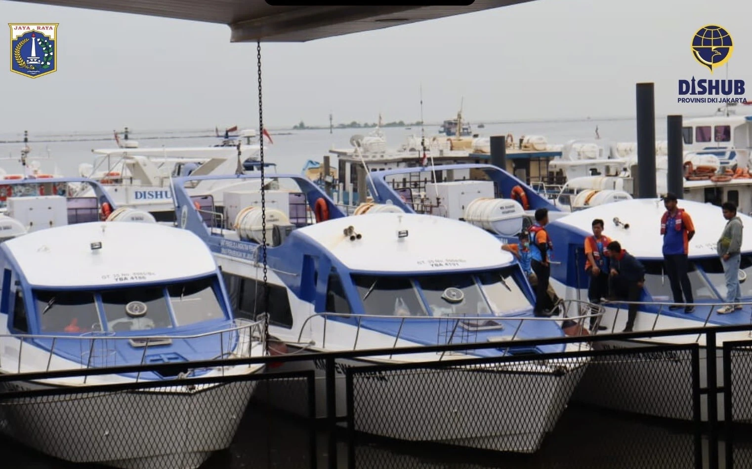 DKI Hentikan Sementara Kapal Cepat Ke Kepulauan Seribu Karena Cuaca Buruk