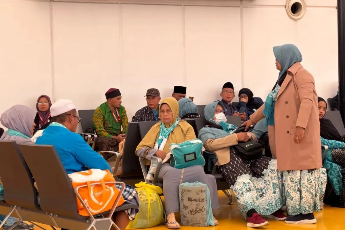 Mulai Pulang, 10.060 Peserta Umrah Tiba di Tanah Air