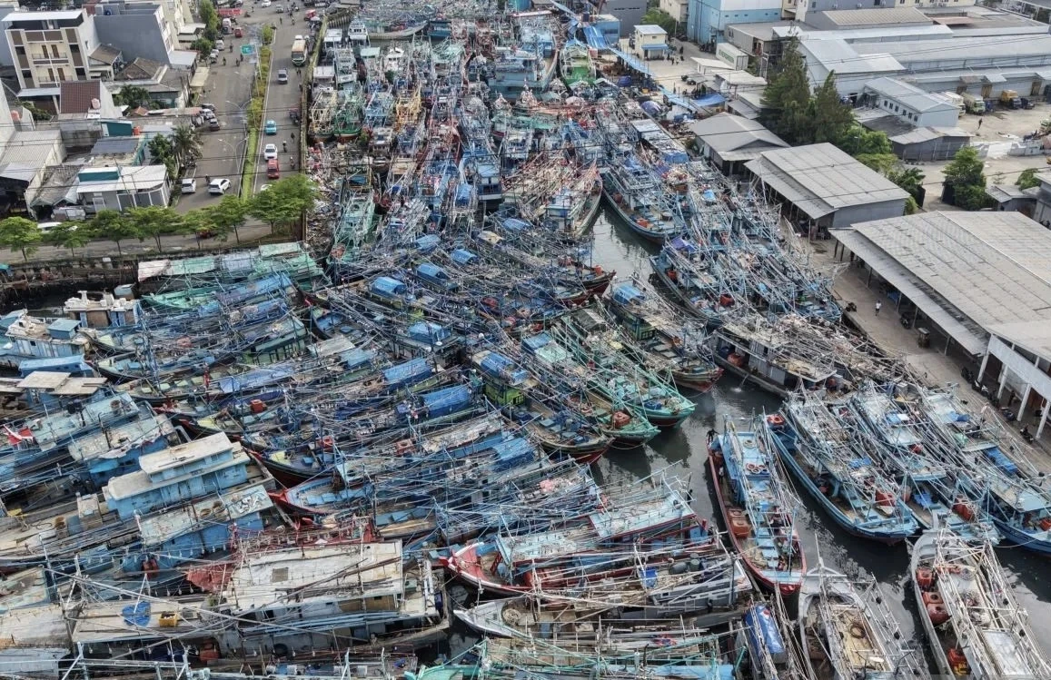 Kapal nelayan di Dermaga T Pelabuhan Muara Angke,