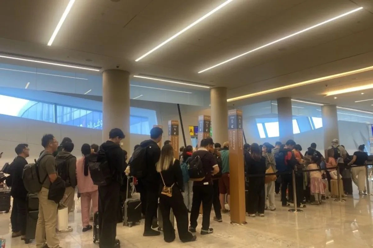 Lewat Penerbangan Repatriasi, 30 WNI Tertahan di Abu Dhabi Pulang ke Tanah Air