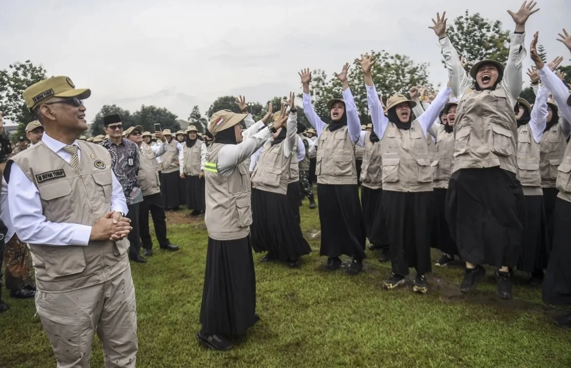 Kemenhaj: Fungsi Petugas Haji Melayani, Bukan Nebeng Berhaji