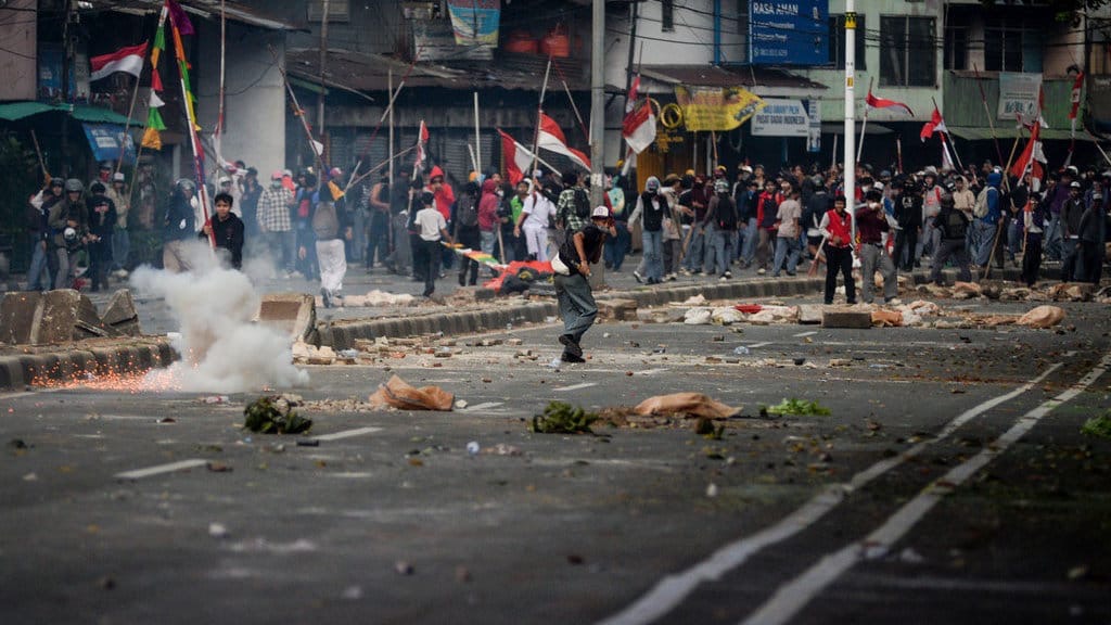Dua Orang Hilang Pascademo, Ditemukan Jadi Nelayan dan Pedagang Mainan