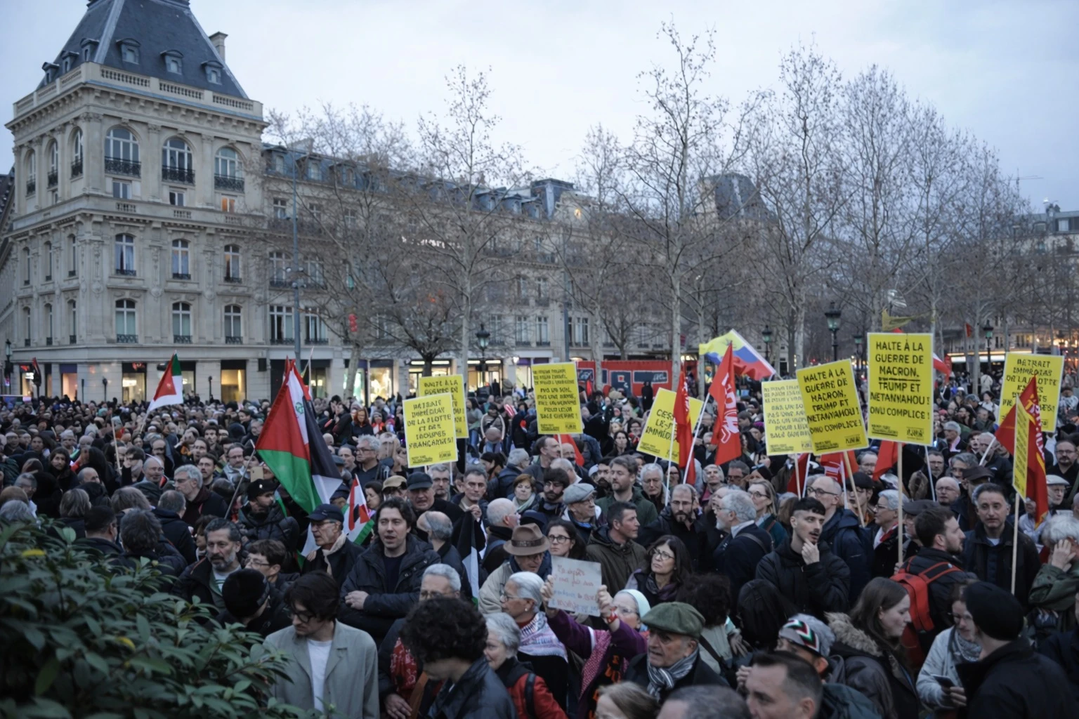 Warga Eropa menentang serangan Amerika Serikat dan Israel terhadap Iran