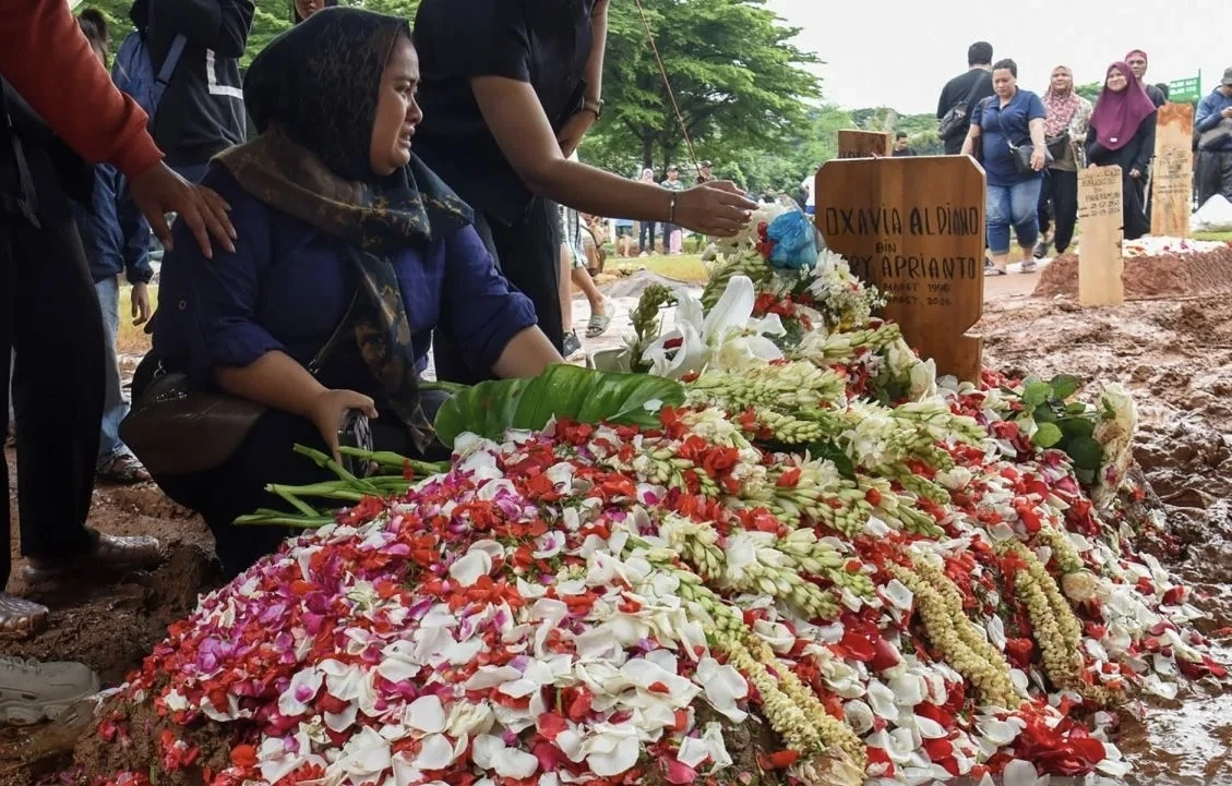 Vidi Aldiano Dimakamkan di TPU Tanah Kusir