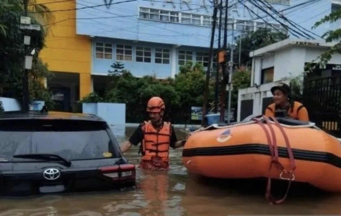 Minggu (8/3) Siang, 147 RT dan 19 Jalan di Jakarta Masih Terendam Banjir