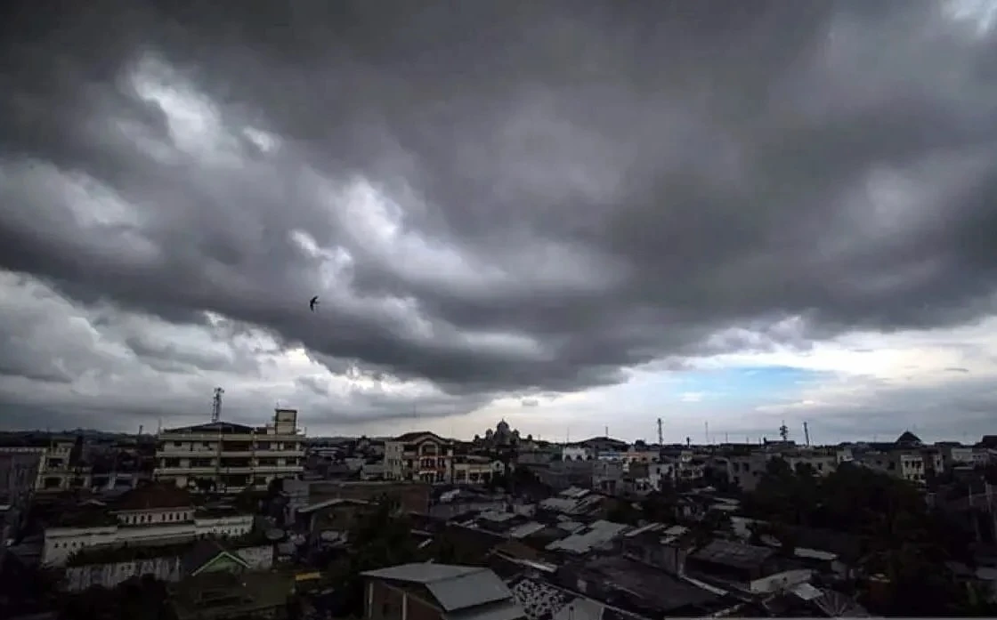 Waspada! Ada Potensi Peningkatan Cuaca Ekstrem di Sumatra