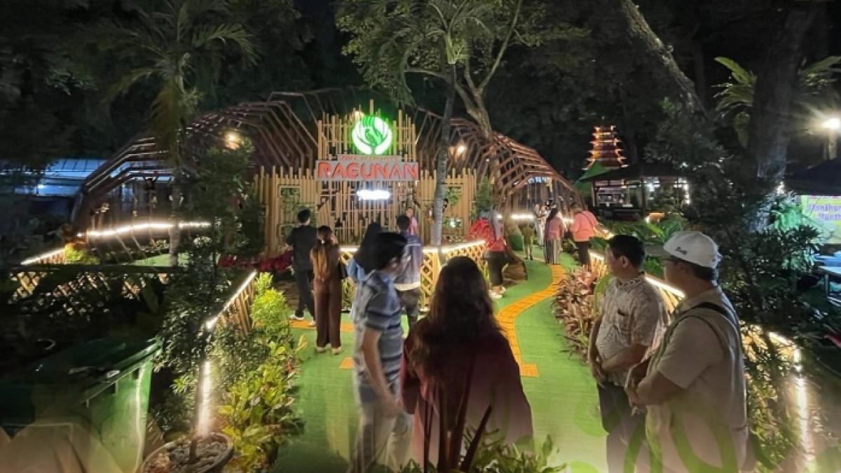 Mulai Akhir Pekan Ini, TM Ragunan Buka Wisata Malam