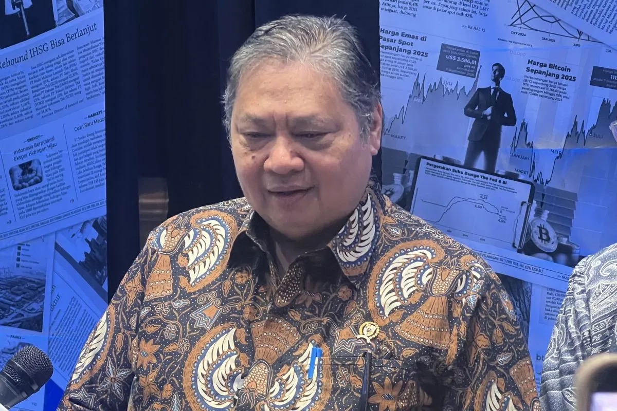 Pemerintah Masih Kaji Kenaikan UMP 2026