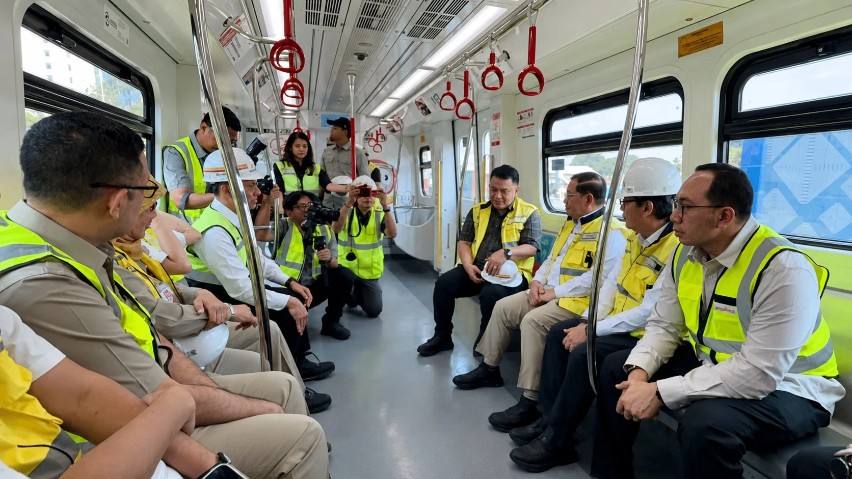 LRT Jakarta Diperpanjang ke Dukuh Atas, Ditargetkan Rampung 2028