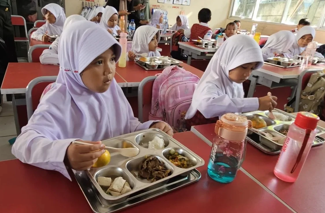 Buah Kecapi di Menu MBG: Disebut Tak Ramah Anak, Ini Fakta Lengkapnya!