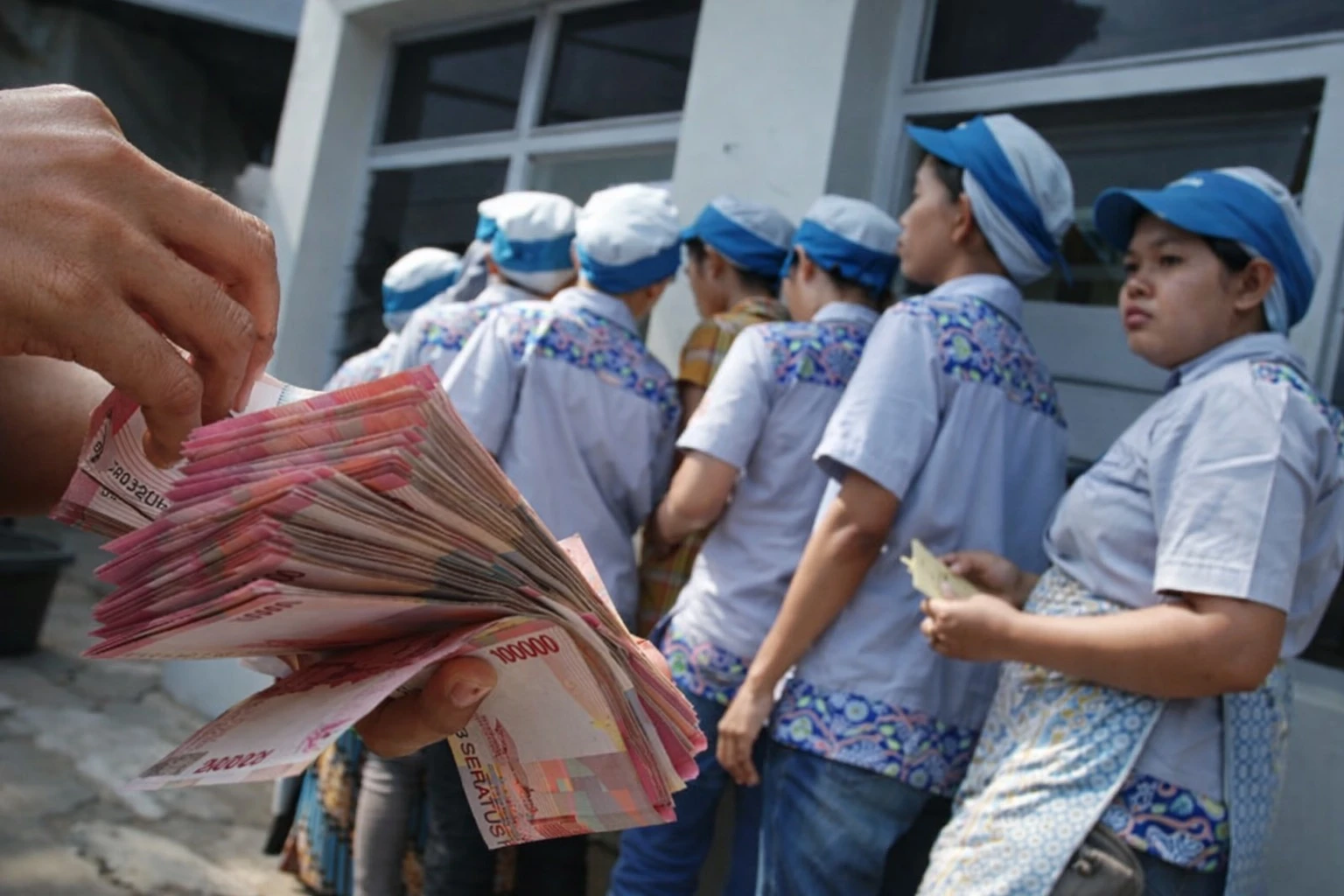 Tunjangan Hari Raya (THR)