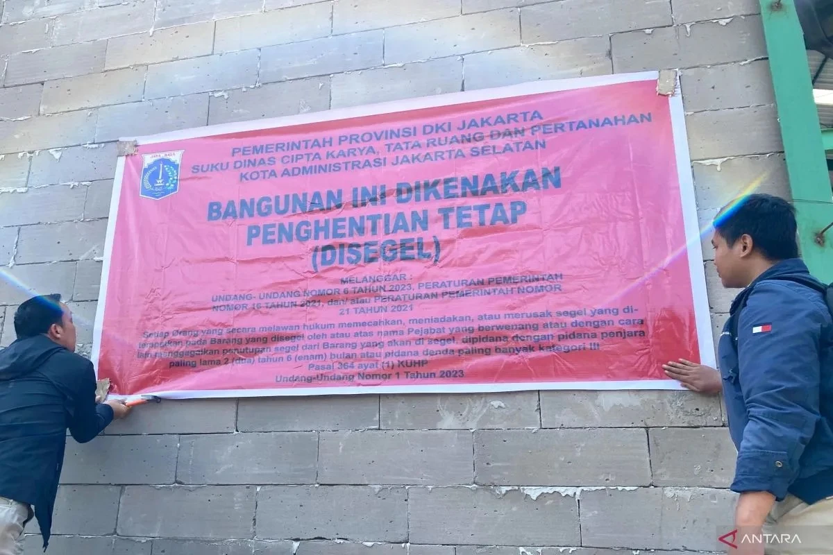 Lagi, Lapangan Padel Tak Berizin di Jagakarsa Disegel