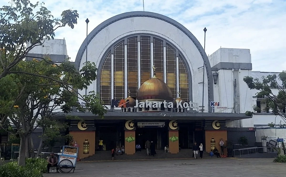 Trem Listrik dan LEZ Disiapkan untuk Wajah Baru Kota Tua Jakarta