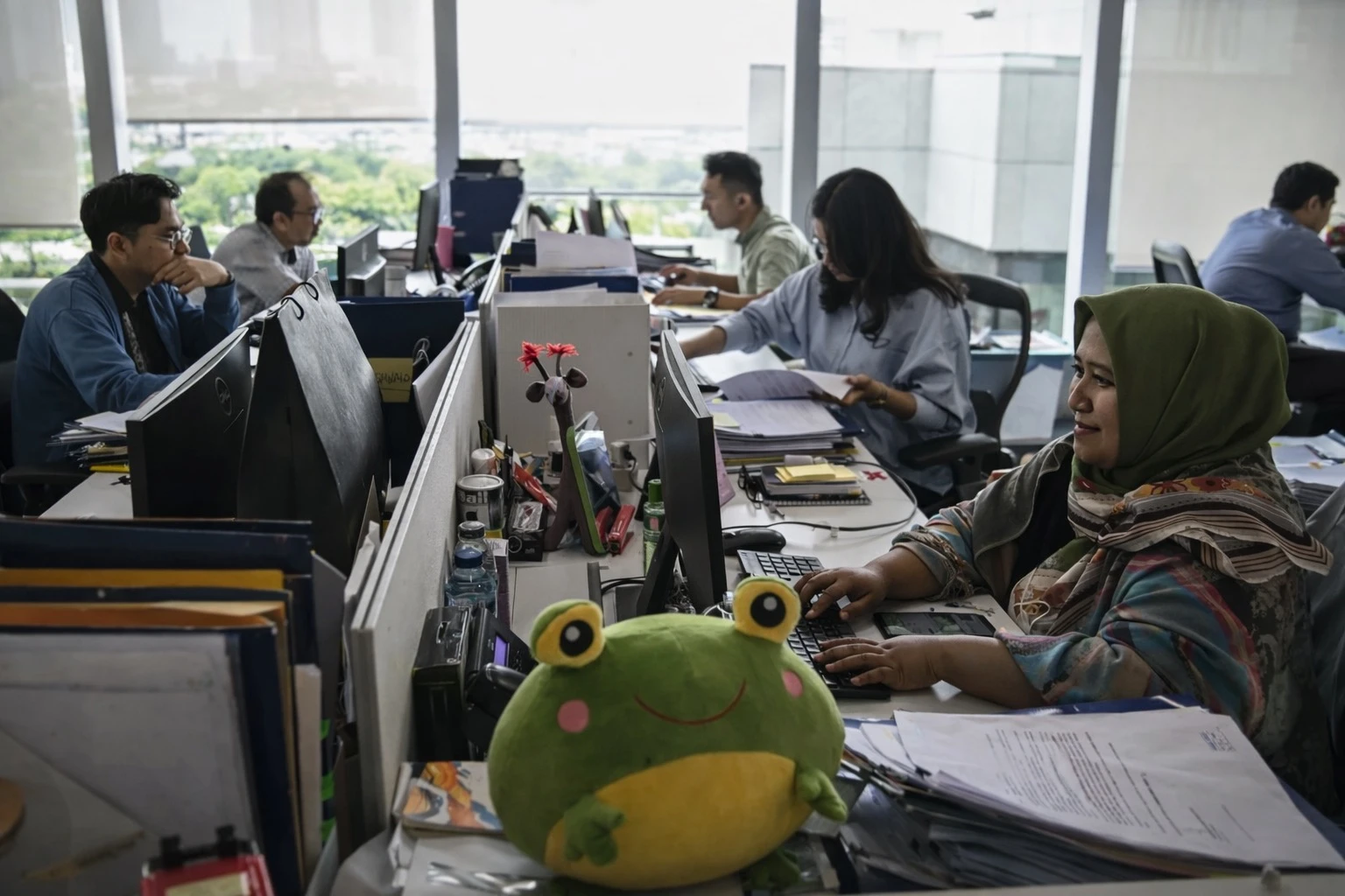 Aktivas karyawan sebuah perusahaan di Jakart