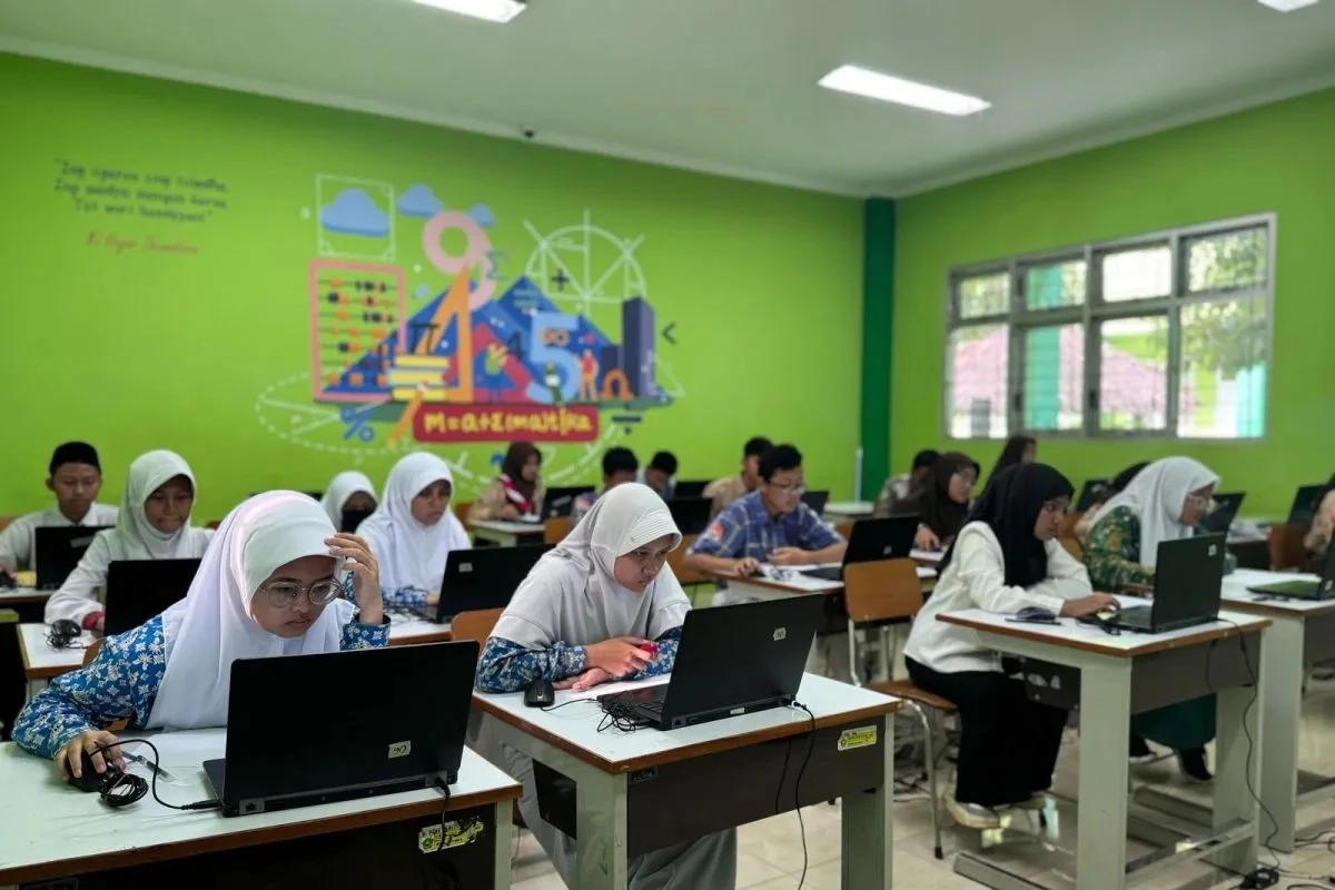 pelaksanaan Seleksi Nasional Peserta Didik Baru (SNPDB) Madrasah Aliyah Negeri (MAN) unggulan