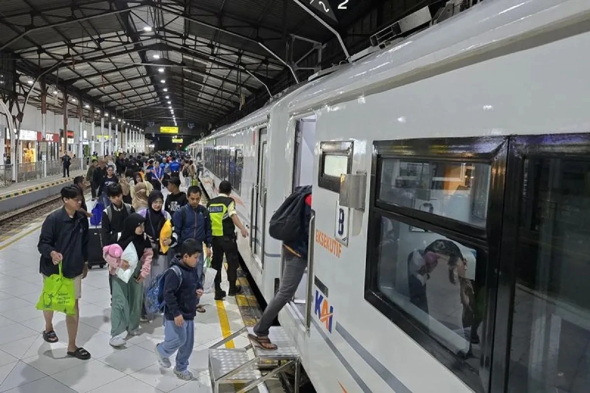 Purwokerto Jadi Simpul Kepadatan Arus Mudik Kereta Api