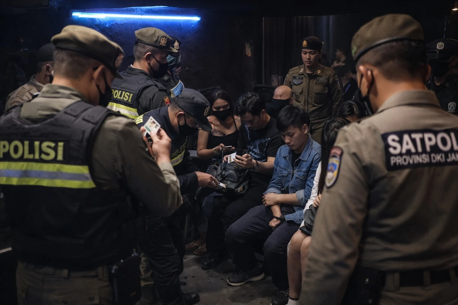 razia tempat hiburan malam