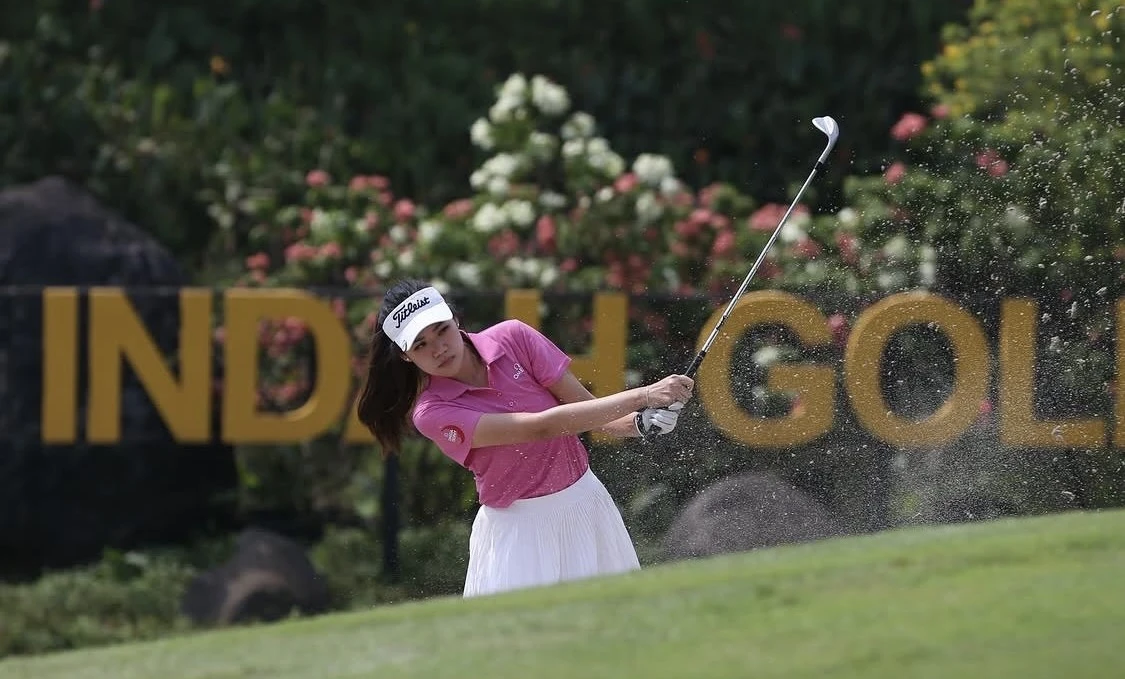 Atlet golf Jesslyn Wijaya