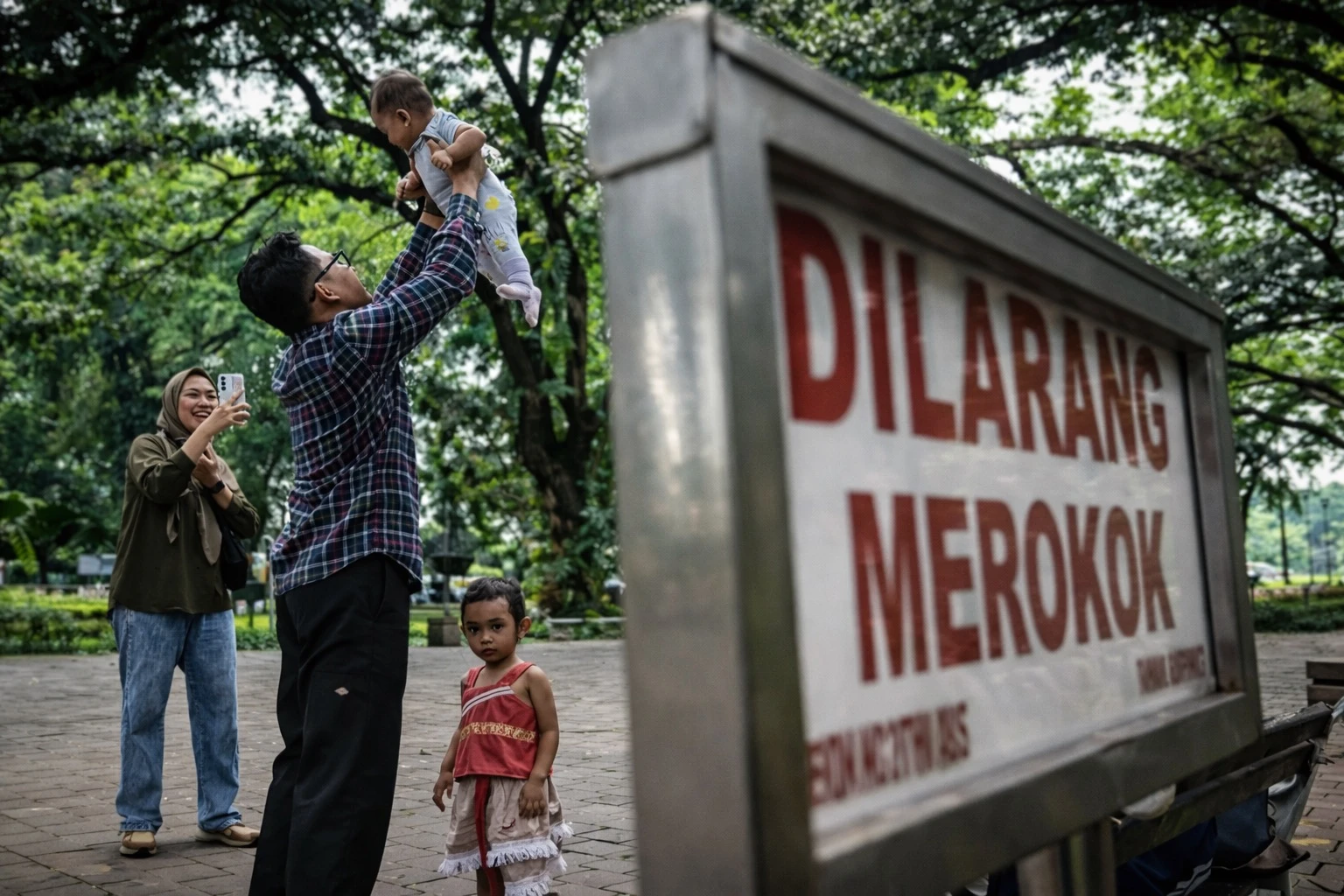 Lihat Pelanggaran di Kawasan Tanpa Rokok, Warga Jakarta Diminta Lapor ke JAKI
