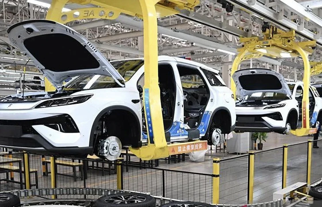 Efisiensi Operasional, BYD Pangkas 100.000 Tenaga Kerja