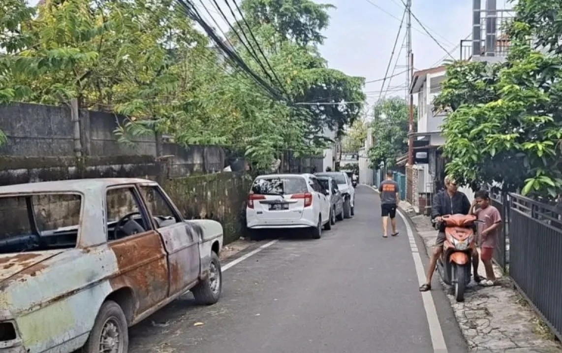 Pakai AI Dalam Penanganan Laporan Parkir Liar, Petugas PPSU Kalisari Dijatuhi SP 1