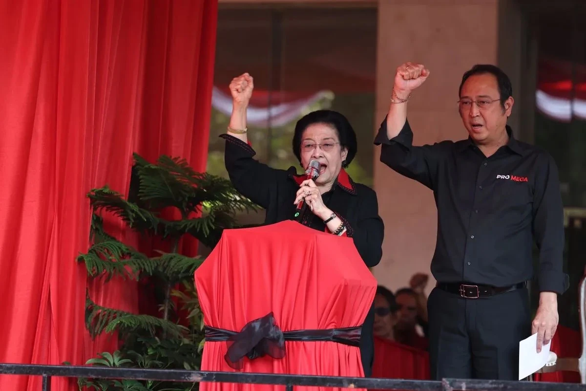 Megawati Resmikan Monumen Kudatuli dan Sampaikan Pesan Kebenaran Akan Menang