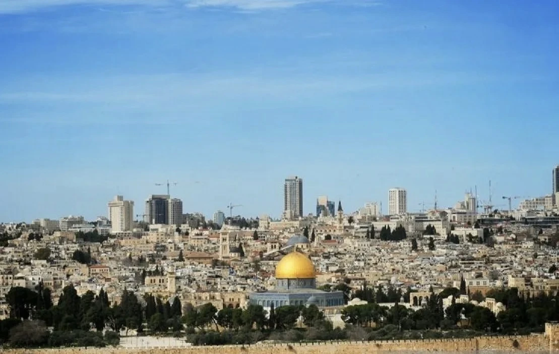 Batasi Warga Palestina, Pemukim Israel Pasang Pintu Besi di Yerusalem