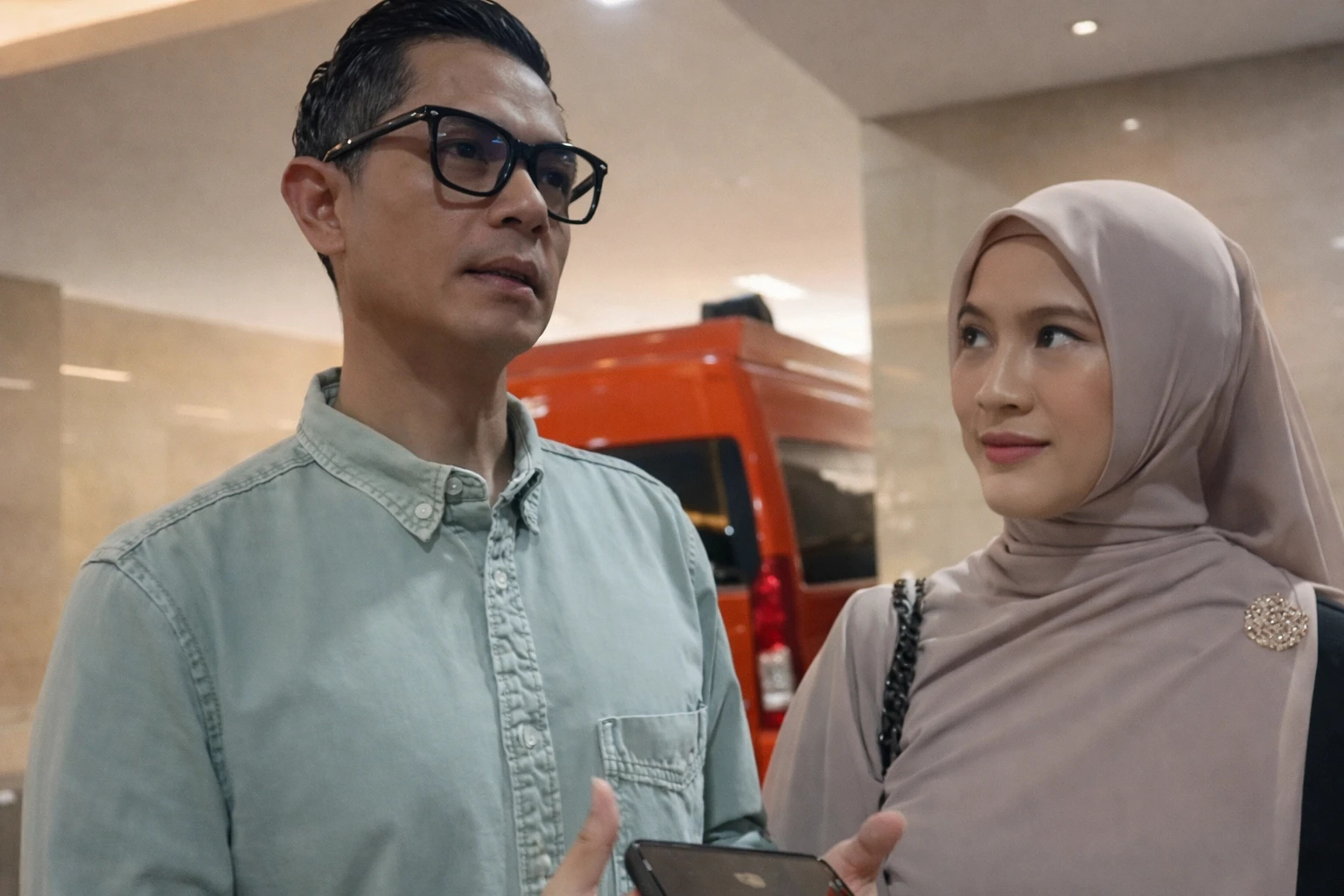 Polri Periksa Dude Herlino-Alyssa Soebandono Terkait Kasus Dana Syariah