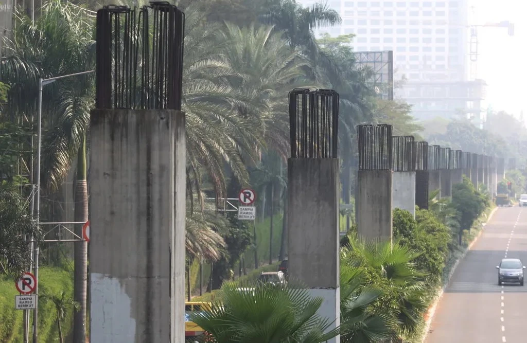 Nasib Tiang Monorel Terbengkalai di Senayan Belum Diputuskan