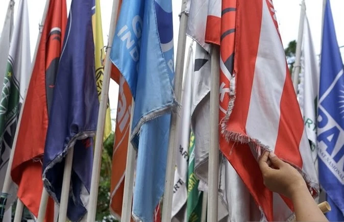 bendera partai politik