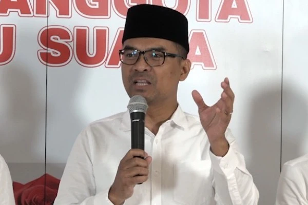 Wakil Ketua Umum Partai Solidaritas Indonesia (PSI) Ronald Aristone Sinaga atau Bro Ron