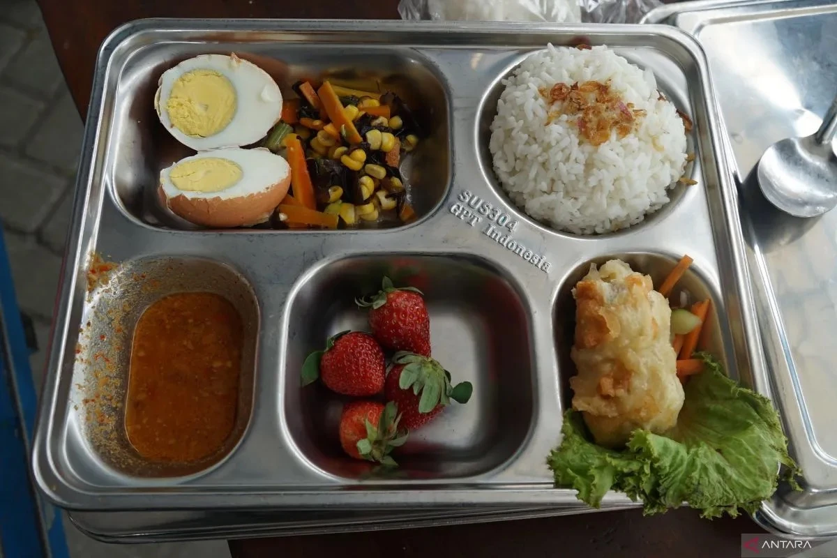 Diduga Keracunan MBG, Ratusan Siswa SMKN 3 Boyolangu, Tulungagung Diare