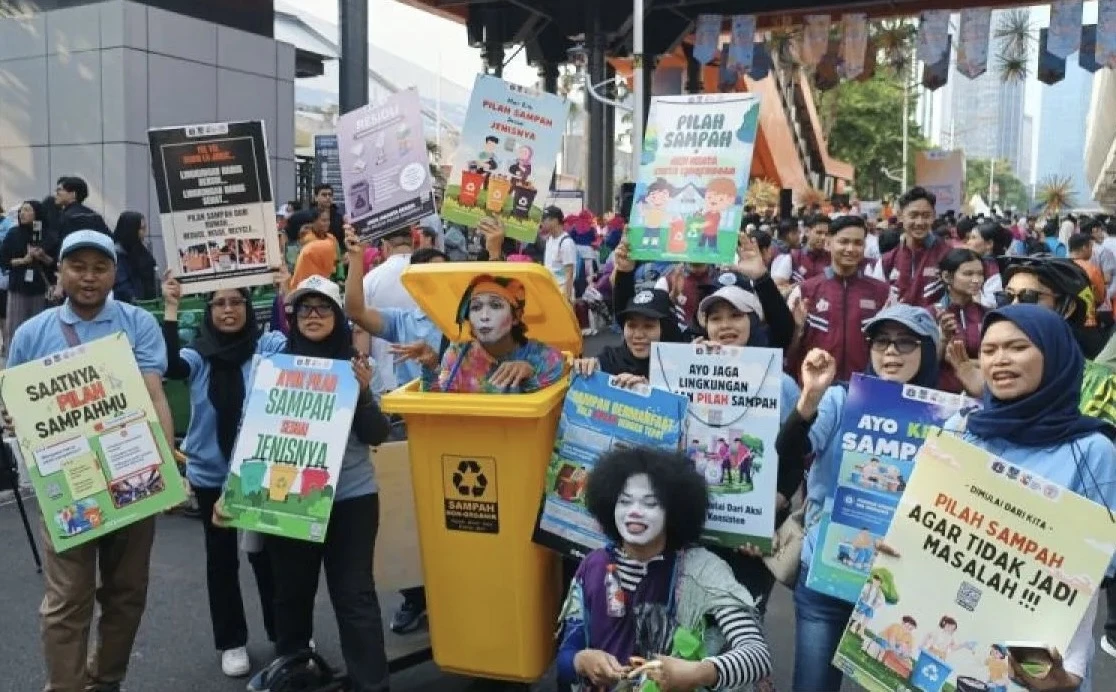 kampanye untuk pilah sampah di CFD Rasuna Said, Jakarta