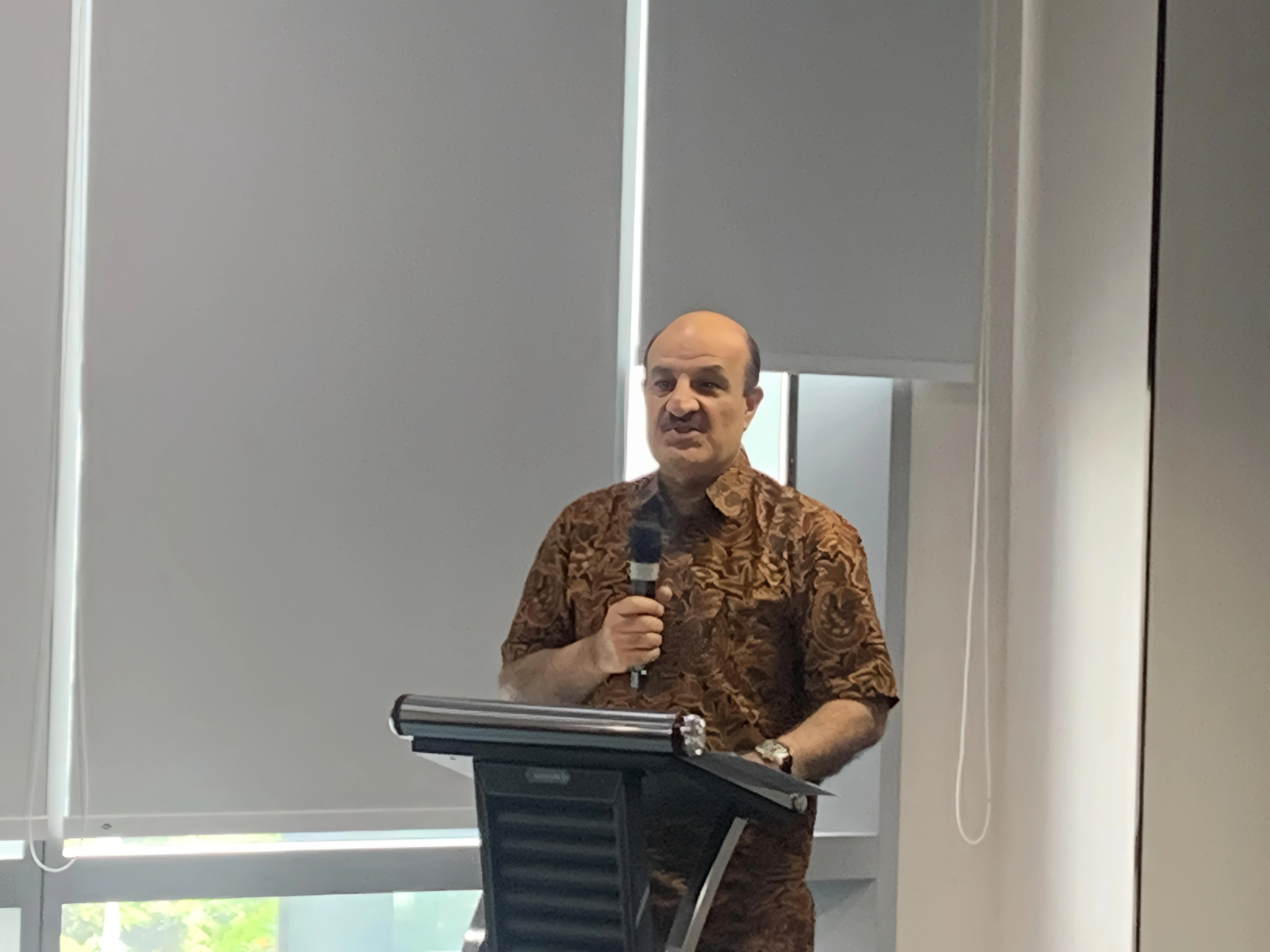 Hari AIDS Sedunia 2025: Indonesia Usung Tema Layanan HIV Berkelanjutan