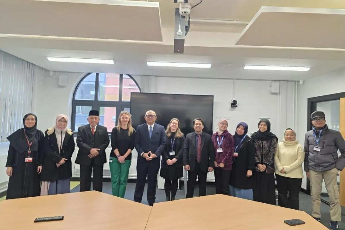 Kemenag Tinjau Layanan Beasiswa Indonesia Bangkit di Inggris dan Belanda