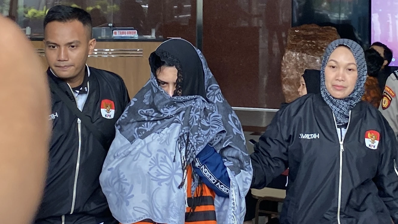 Bupati Pekalongan Berdalih Tak Paham Hukum karena Berlatar Penyanyi Dangdut