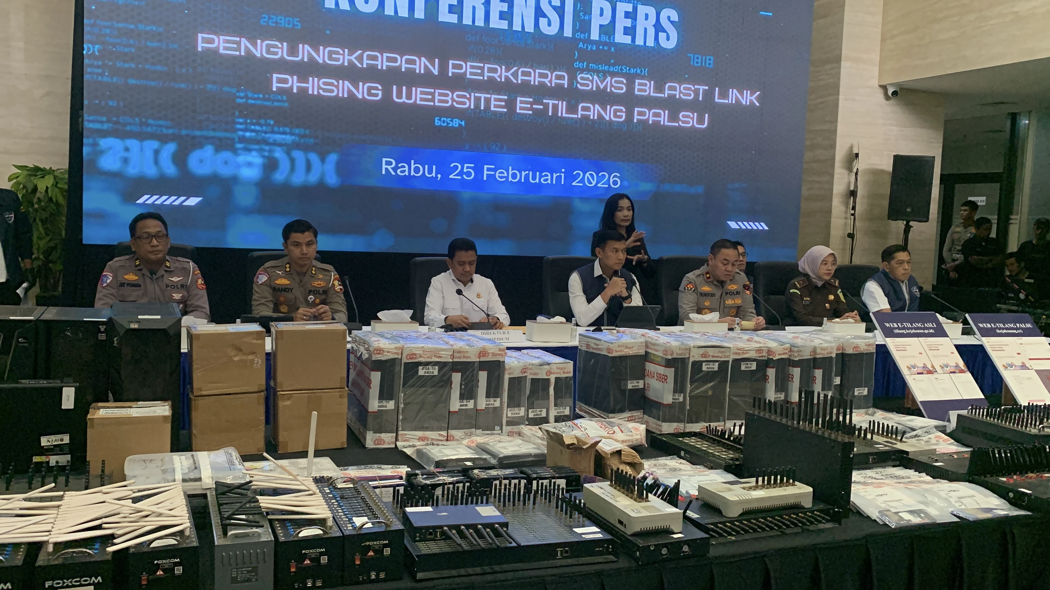 Hati-hati Klik Link SMS! Modus Baru e-Tilang Palsu Kuras Kartu Kredit Korban