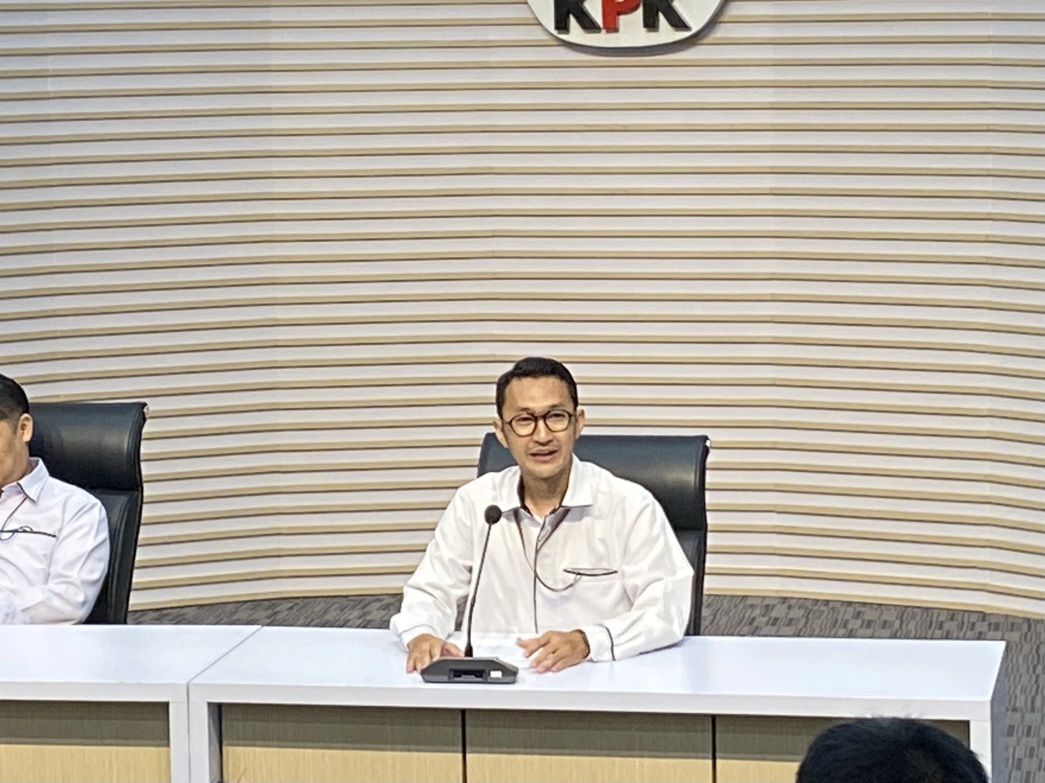 Usut Korupsi Bea Cukai, KPK Periksa Pengusaha Rokok Asal Jawa Tengah