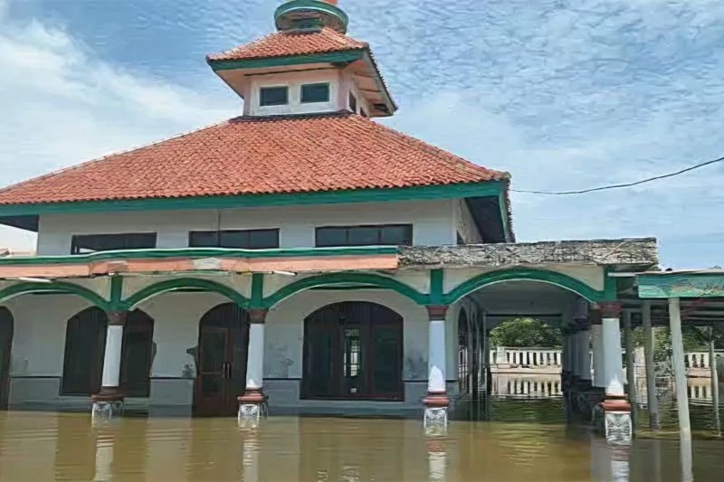 Banjir Rob Rendam 5 Desa di Muaragembong, 14 Ribu Warga Terdampak