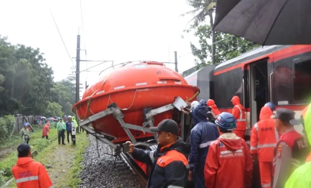 Imbas Tabrakan di Perlintasan, Layanan Commuter Line Basoetta dan Tangerang Direkayasa