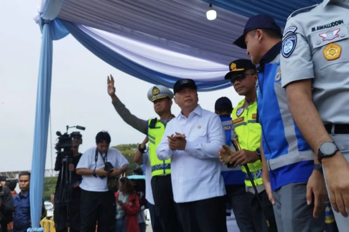 Menhub Resmikan One Way Nasional Tol Trans Jawa Jelang Puncak Mudik Lebaran