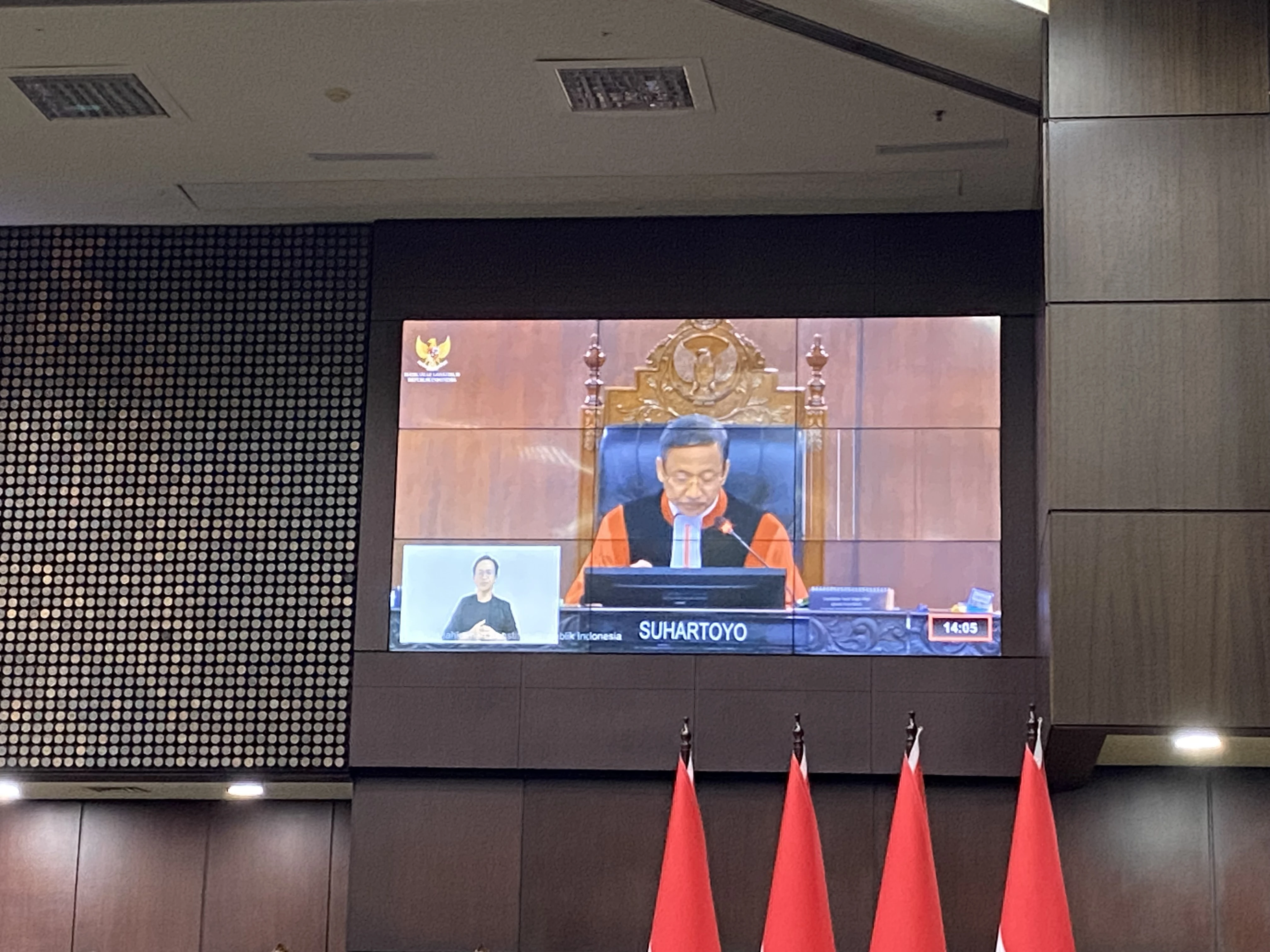 Meterai Absen di Berkas, MK Tolak Gugatan Masa Jabatan Ketum Parpol Dua Periode
