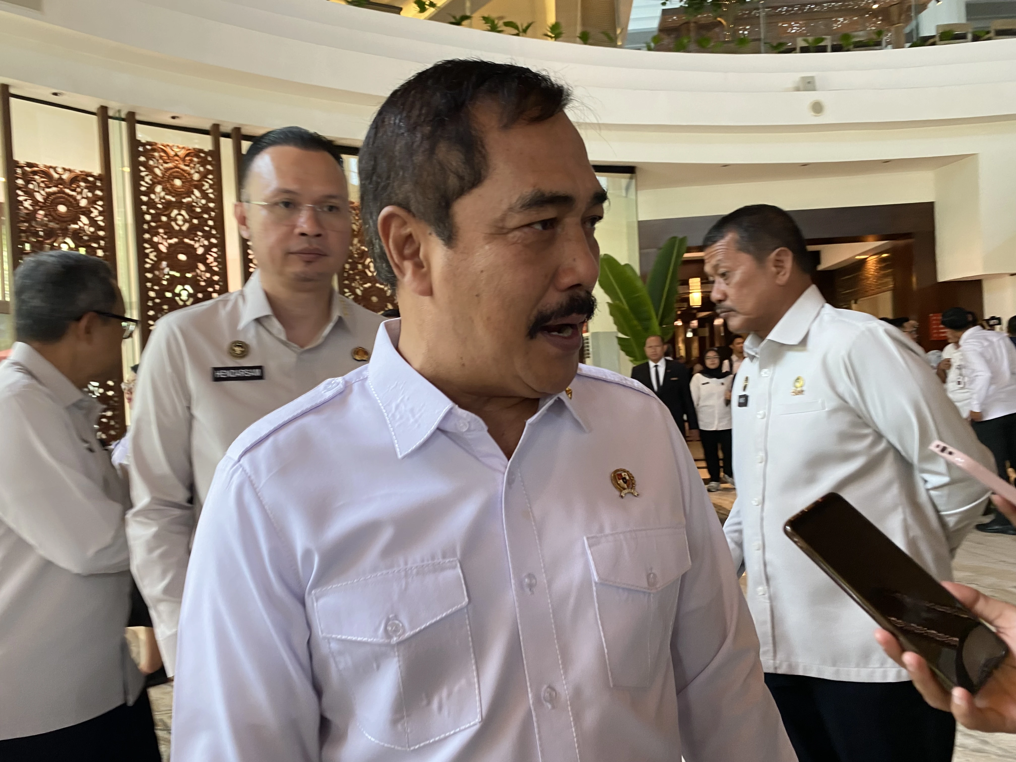 Buntut Napi Korupsi Mampir ke Kafe, Menteri Imipas: Anggotanya Agak Malas, Kita Tindak Pegawai