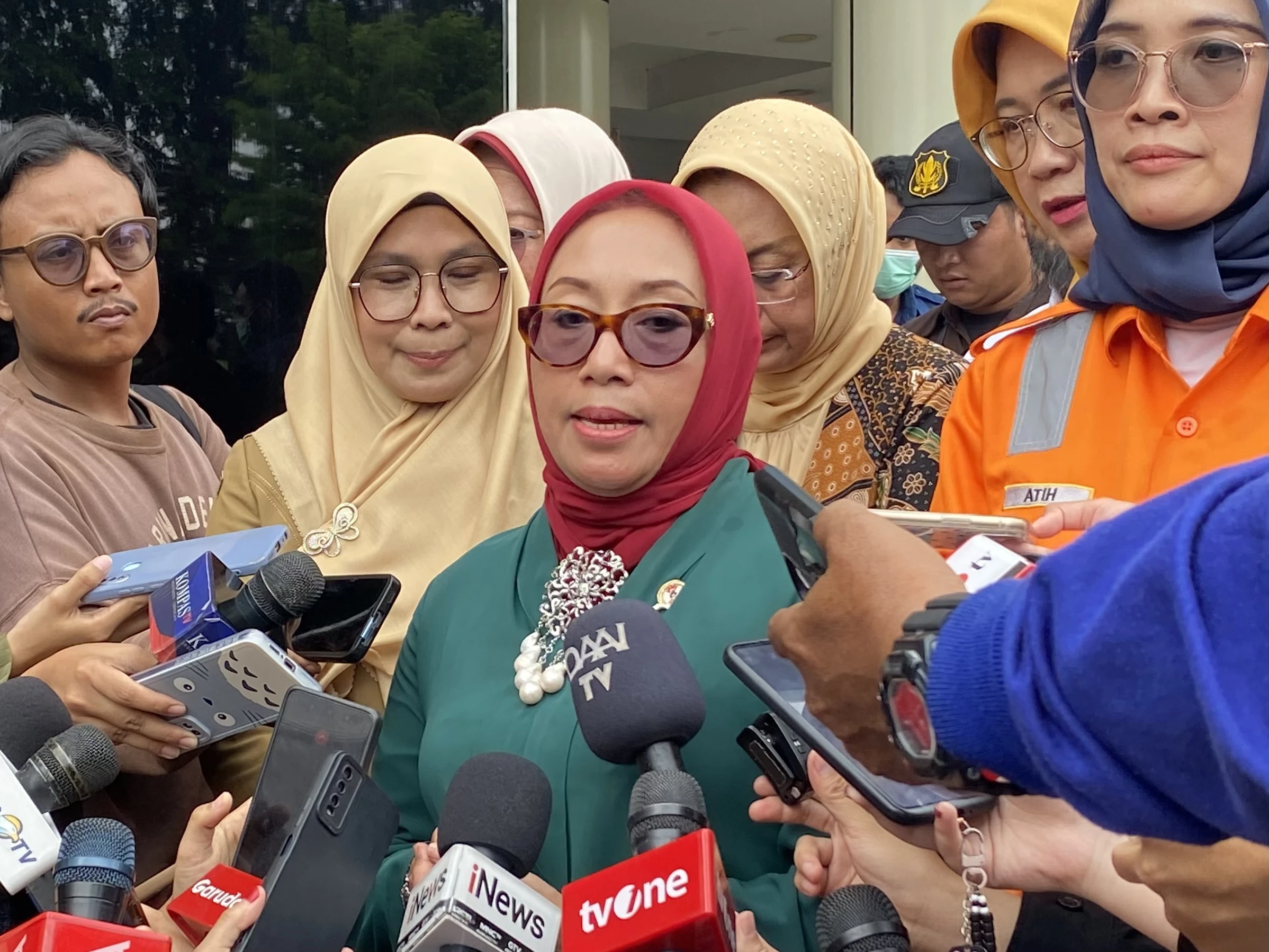 Evaluasi Kecelakaan Bekasi, Menteri PPA Usul Gerbang Perempuan di Tengah, Laki-Laki di Ujung