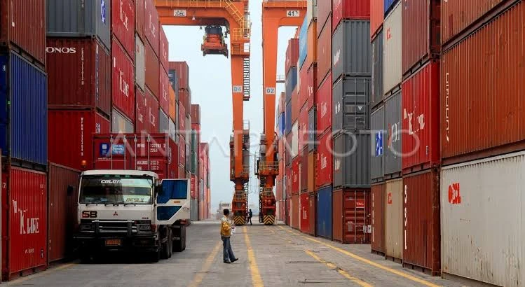 Pertumbuhan Ekonomi Triwulan lll Terkerek Ekspor Non-Migas dan Konsumsi Masyarakat