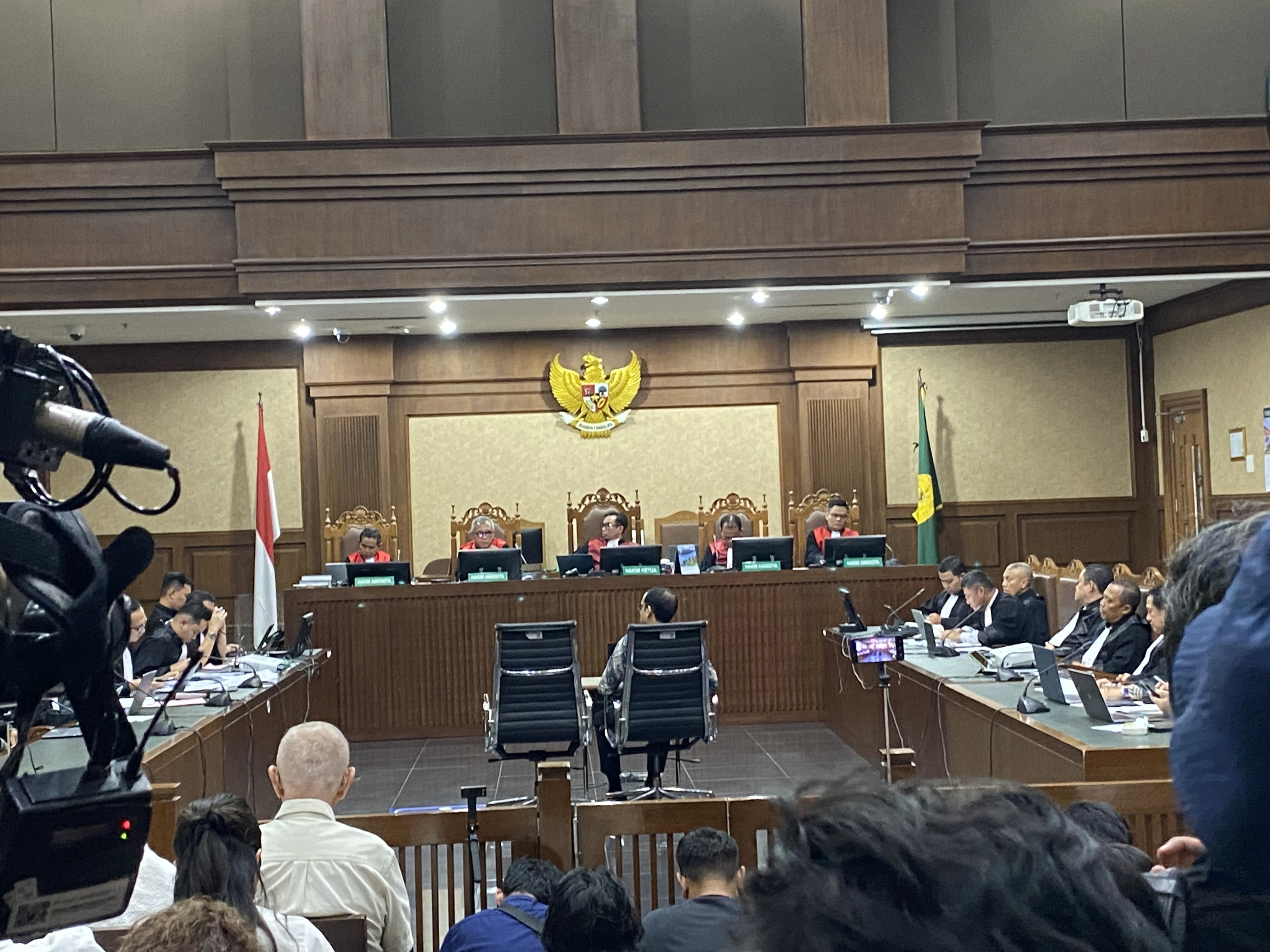Ditegur Jaksa karena Bawa Nama Jokowi di Sidang, Nadiem Tegaskan Terima Mandat Presiden